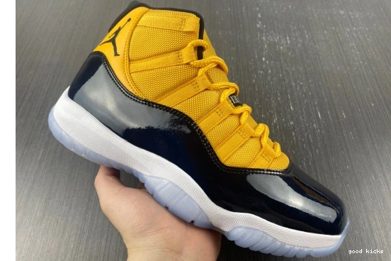 Jordan Air yellow 11 AJ11 and black 0331